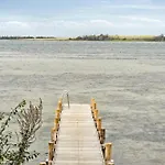 By The Bay A Thatched House Lies So Beautifully Дом отдыха Norre Aby