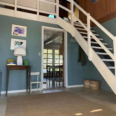 Prázdninový dům By The Bay A Thatched House Lies So Beautifully *