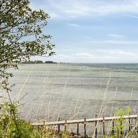 By The Bay A Thatched House Lies So Beautifully Prázdninový dům Fons