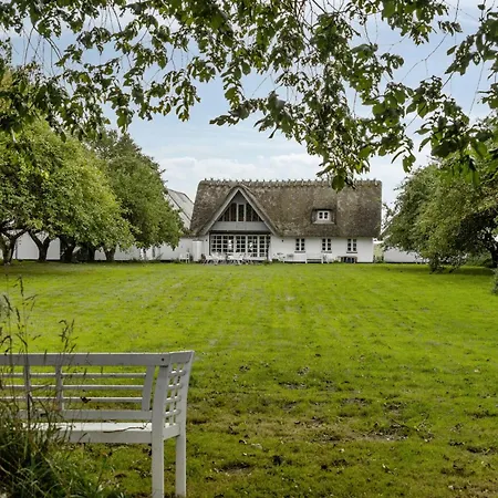Prázdninový dům By The Bay A Thatched House Lies So Beautifully