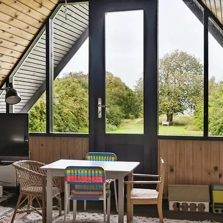 Prázdninový dům By The Bay A Thatched House Lies So Beautifully