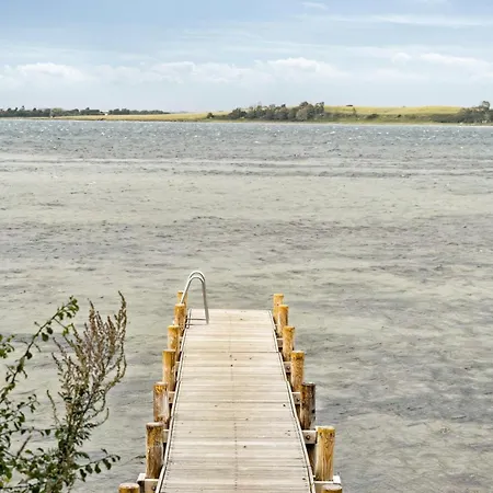 By The Bay A Thatched House Lies So Beautifully Дом отдыха Norre Aby