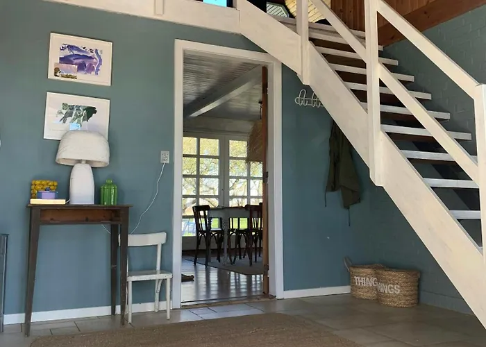 By The Bay A Thatched House Lies So Beautifully Сasa de vacaciones *