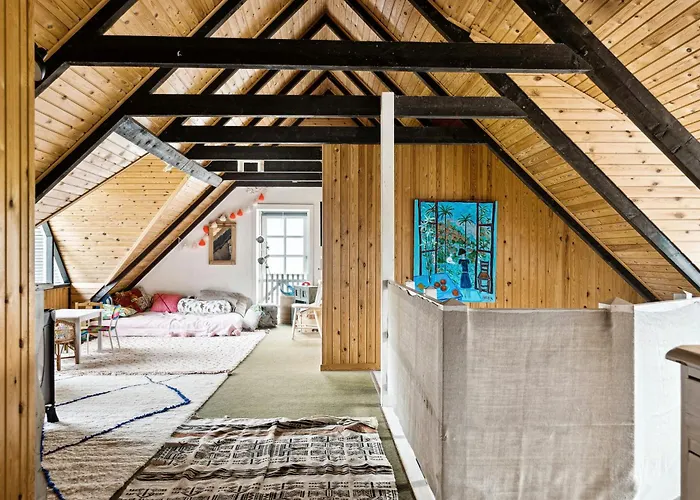 Casa vacanze By The Bay A Thatched House Lies So Beautifully