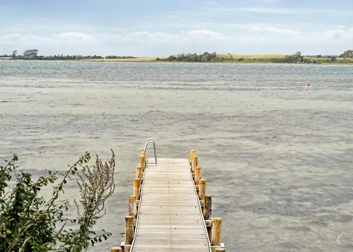 By The Bay A Thatched House Lies So Beautifully Casa vacanze Norre Aby